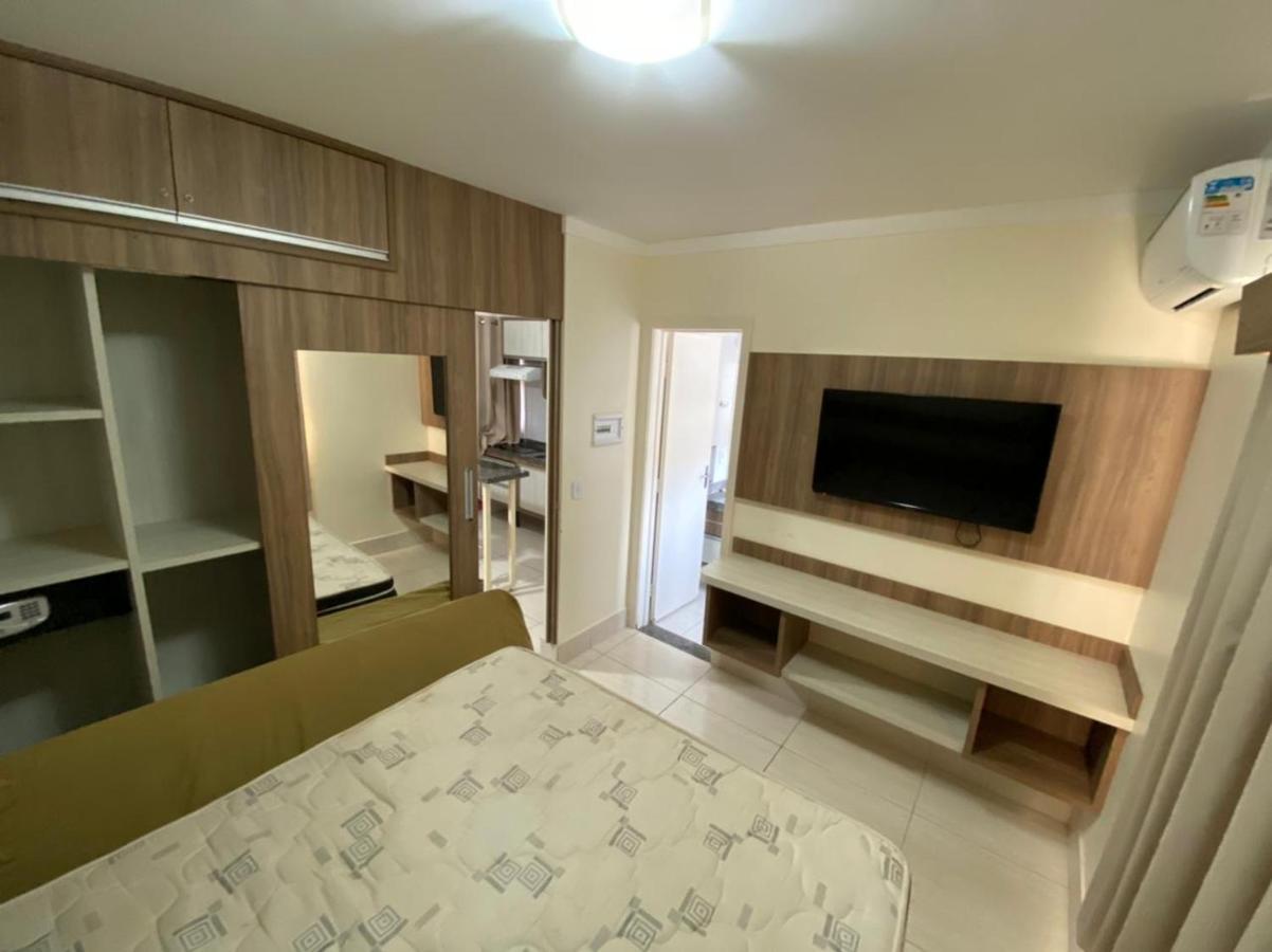 Lacqua Diroma V Apt Localizado Proximo A Portariaparque Aquatico Completo Nao Dispomos De Roupa De Cama E Banho Caldas Novas Bagian luar foto