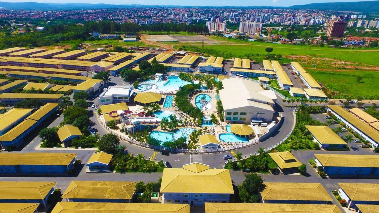 Lacqua Diroma V Apt Localizado Proximo A Portariaparque Aquatico Completo Nao Dispomos De Roupa De Cama E Banho Caldas Novas Bagian luar foto