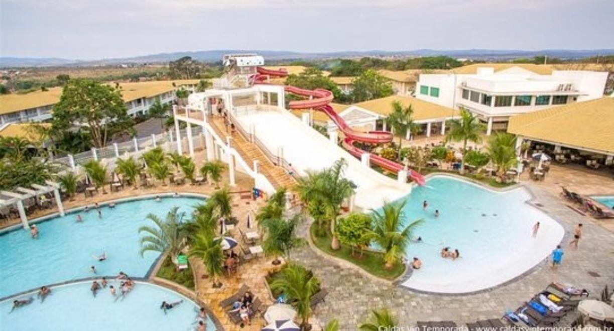 Lacqua Diroma V Apt Localizado Proximo A Portariaparque Aquatico Completo Nao Dispomos De Roupa De Cama E Banho Caldas Novas Bagian luar foto